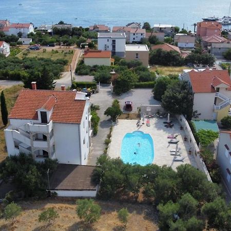 Apartments Villa Olga Rab Town Kültér fotó