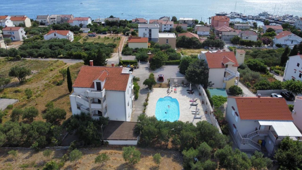 Apartments Villa Olga Rab Town Kültér fotó