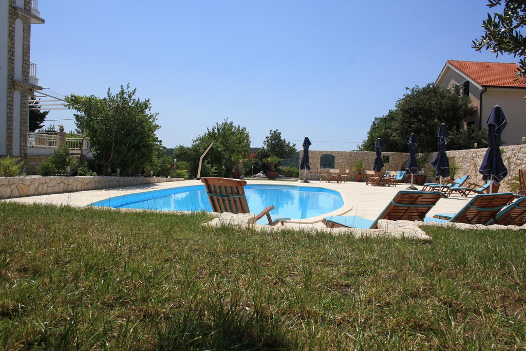 Apartments Villa Olga Rab Town Kültér fotó